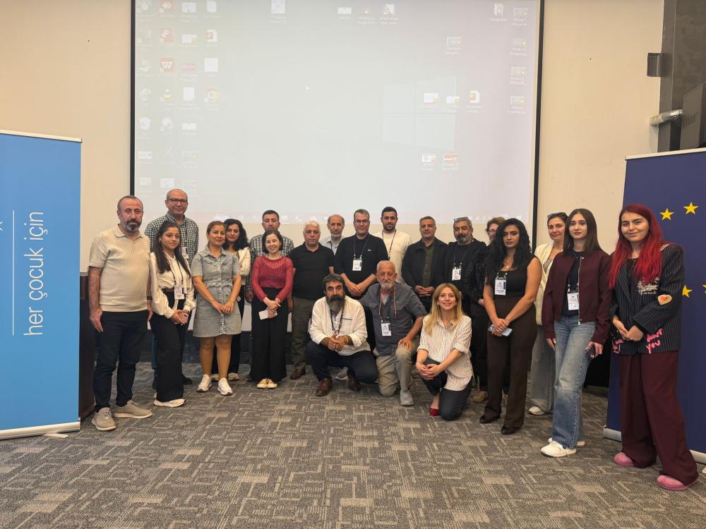 Gazeteciler ve Dijital İçerik Üreticileri Çocuk Hakları İçin Diyarbakır’da Buluştu