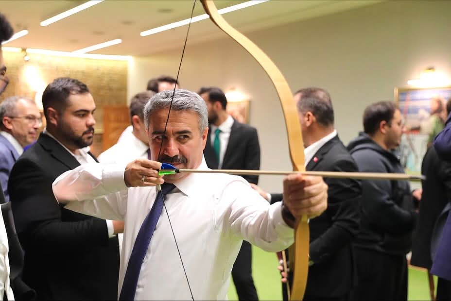 Mustafa Alkayış’tan Okçular Vakfı’na Ziyaret