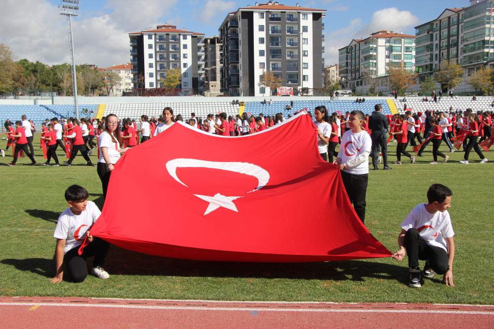Başkentin Beypazarı İlçesinde 29 Ekim Cumhuriyet Bayramını 102. Yıl coşkusu