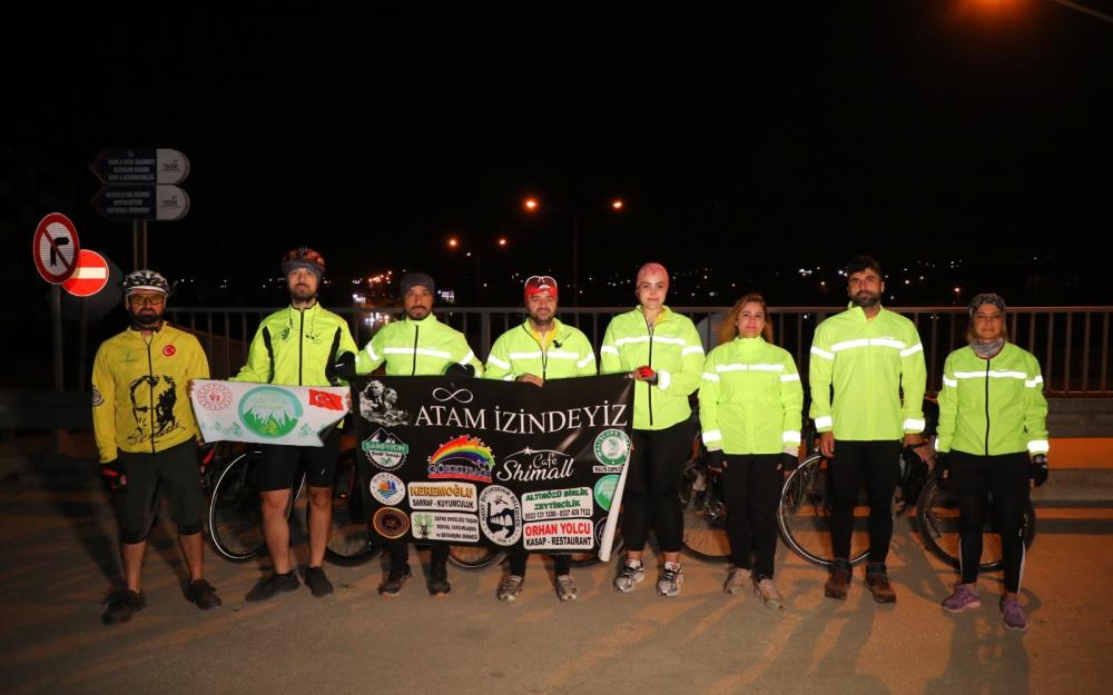 HATAY’DAN ANKARA’YA PEDAL ÇEVİRİYORLAR: 10 KASIM’A ANLAMLI YOLCULUK