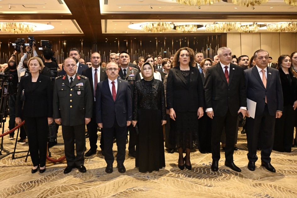 BAKÜ’DE KUZEY KIBRIS TÜRK CUMHURİYETİ’NİN 42. KURULUŞ YIL DÖNÜMÜ KUTLANDI