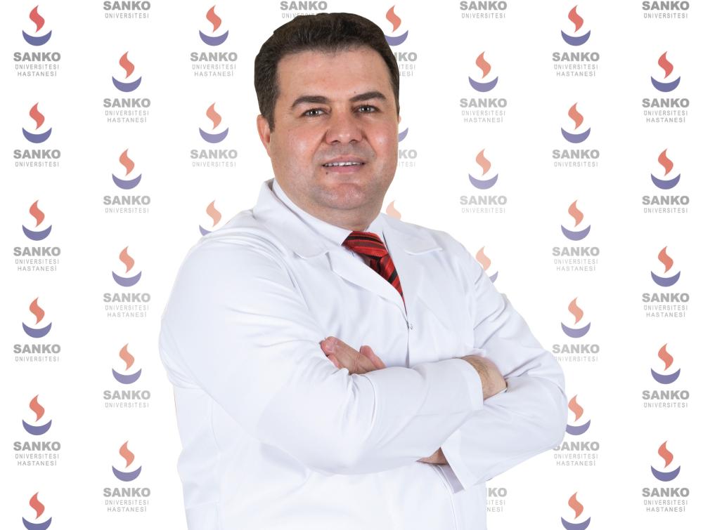 DOÇ. DR. MUSTAFA TANRIVERDİ: “HIV, TÜM YAŞ GRUPLARINDA ENFEKSİYONA NEDEN OLAN BİR VİRÜSTÜR”