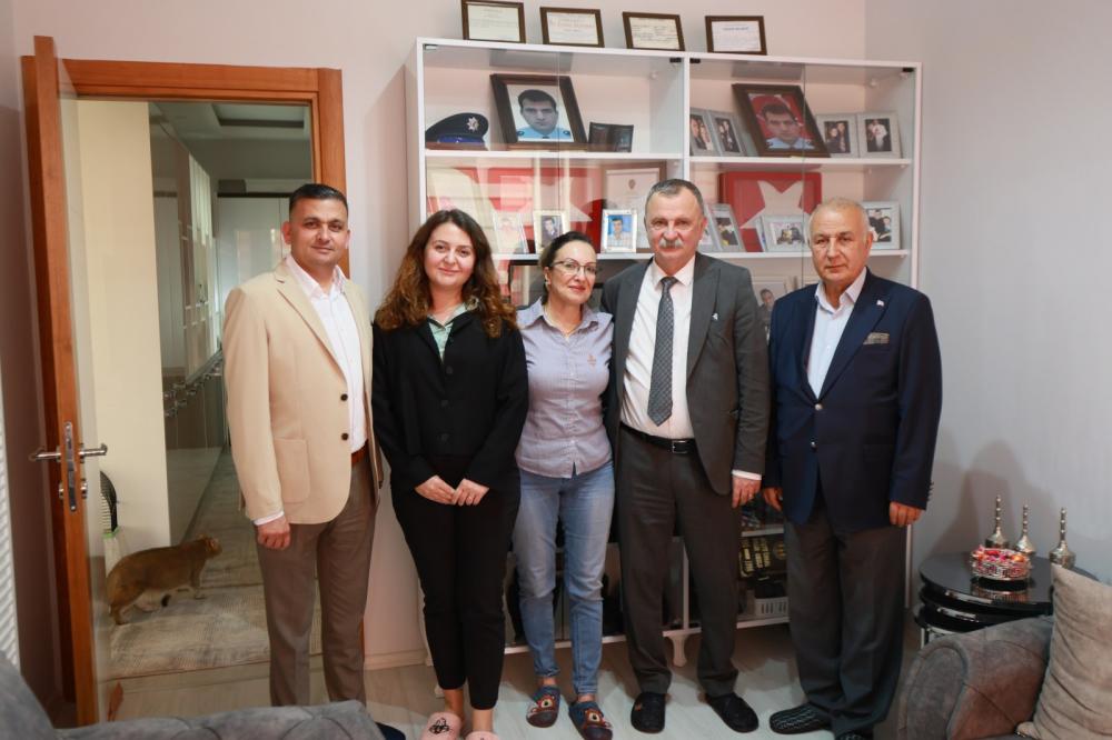 BAŞKAN BALABAN ANNELER GÜNÜ’NDE ŞEHİT AİLELERİNİ ZİYARET ETTİ