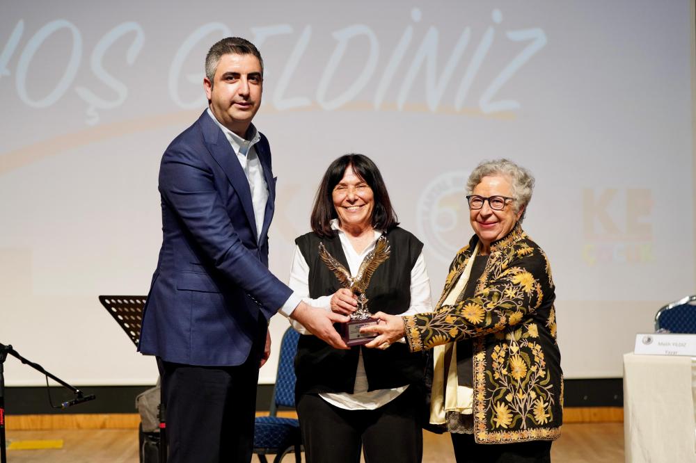 KARTAL'DA EDEBİYAT RÜZGARI