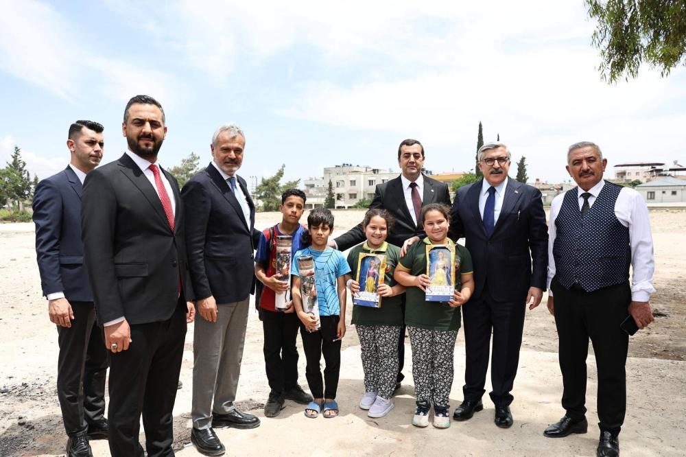 BAŞKAN ÖNTÜRK’TEN REYHANLI PAZAR YERİNİ YERİNDE İNCELEDİ