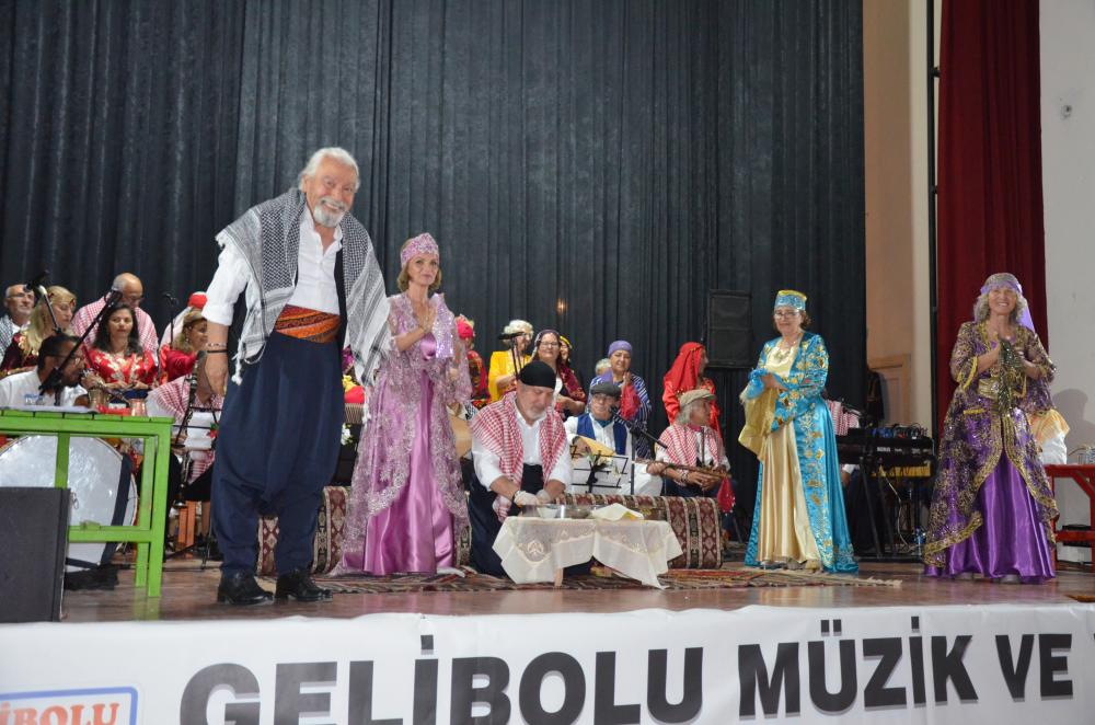 Gelibolu’da Sıra Gecesi Müzik Şöleni Düzenlendi