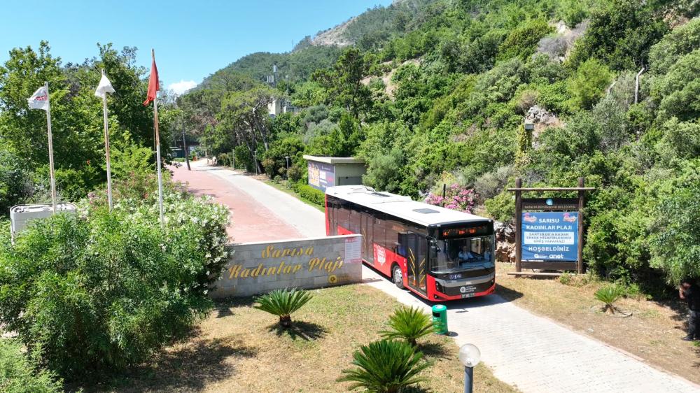 ÜCRETSİZ KADINLAR PLAJI