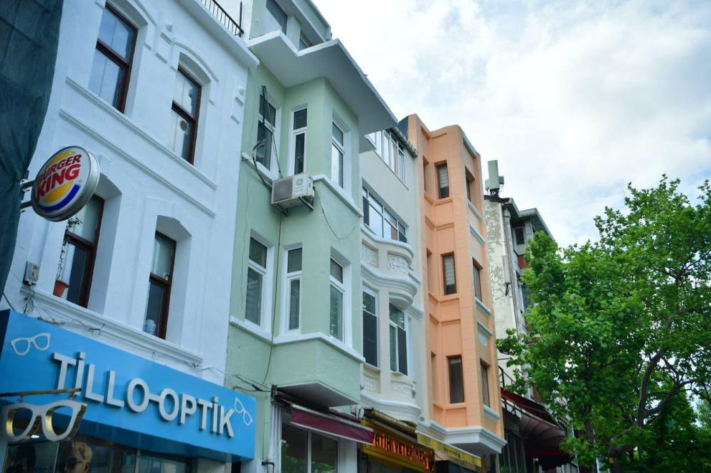FATİH\'TE TARİHİ CADDELER YENİLENİYOR