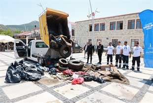 YENİ FOÇA’DA DENİZDEN ÇIKANLAR ŞAŞIRTTI