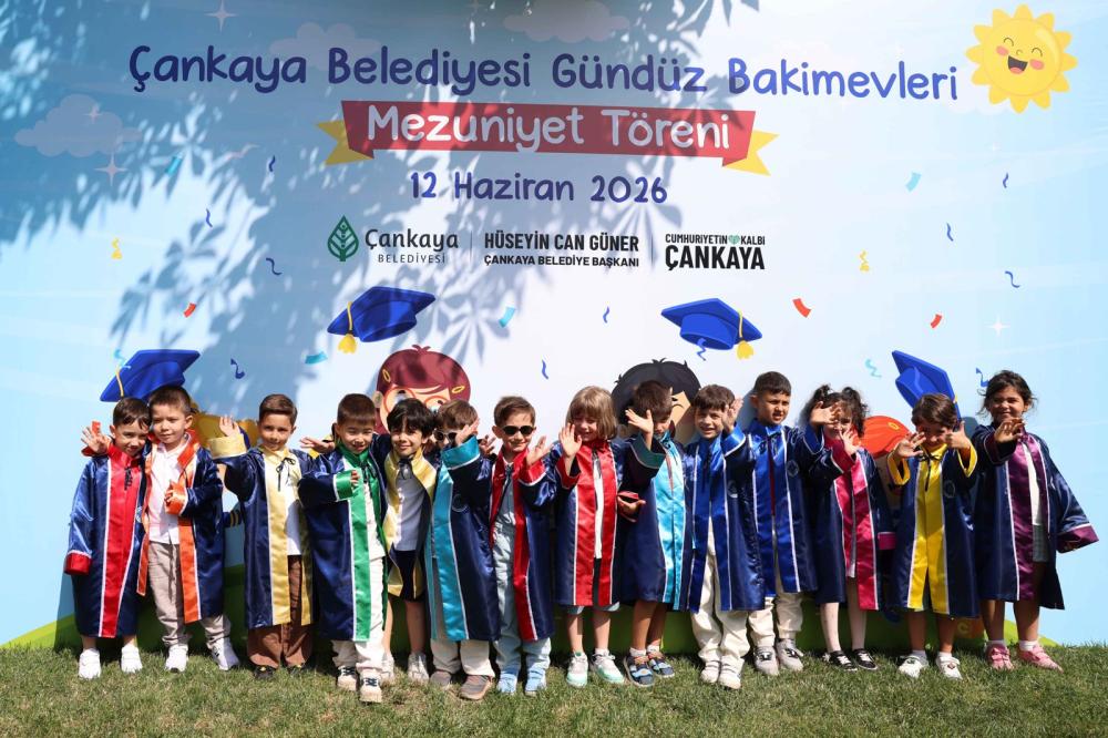 ÇANKAYALI MİNİKLERİN MEZUNİYET HEYECANI