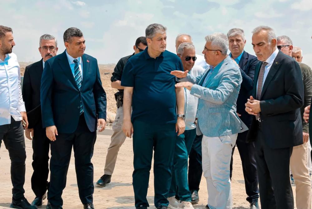VALİ MUSTAFA YAVUZ KARATAŞ SERA ORGANİZE TARIM BÖLGESİ'NDE İNCELEMELERDE BULUNDU