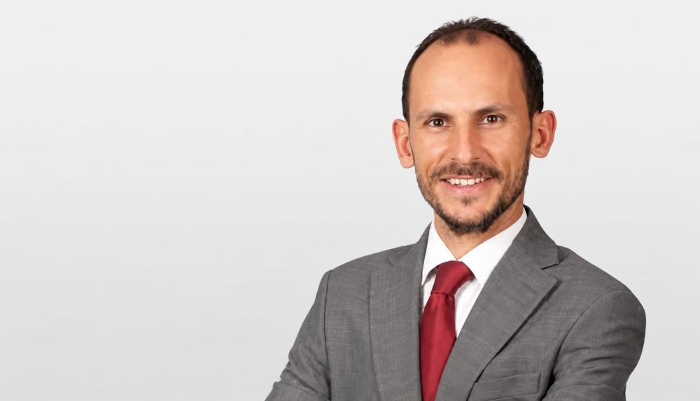 SELÇUK ONAT: BABALAR, AİLENİN TEMİNATI VE TOPLUMUN SESSİZ KAHRAMANLARIDIR