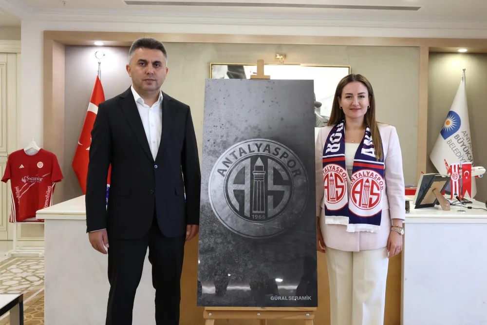 BAŞKAN VEKİLİ BÜŞRA ÖZDEMİR’E ANTALYASPOR YÖNETİMİNDEN TEŞEKKÜR ZİYARETİ