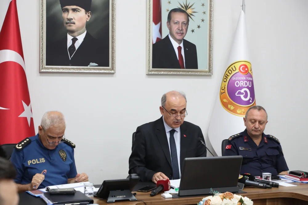 VALİ EROL, BASIN MENSUPLARINA ÖNEMLİ AÇIKLAMALARDA BULUNDU 