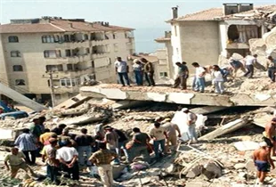 27 YIL SONRA BİLE O GECENİN SESİNİ DUYUYORLAR 17 AĞUSTOS ONLARIN HAFIZASINDAN SİLİNMEDİ