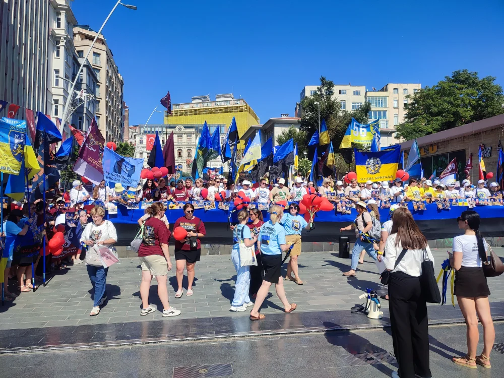 UKRAYNA KÜLTÜR DERNEĞİ’NDEN UKRAYNA BAĞIMSIZLIK GÜNÜ’NDE ANLAMLI MESAJ