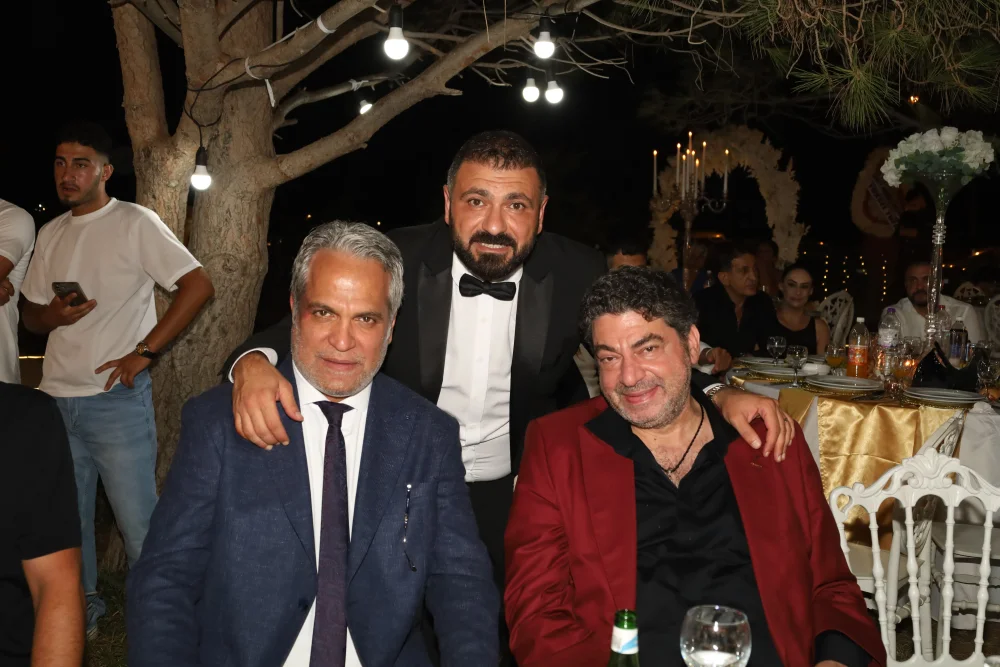 YILLARDIR ORTALARDA YOKTULAR POPSTAR SELÇUK VE HAKAN TAŞIYAN YILLAR SONRA AYNI DÜĞÜNDE ORTAYA ÇIKTI