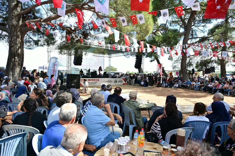 KULA ENCEKLER BAĞDATLI SULTAN ŞENLİĞİ’NDE BİRLİK VE KARDEŞLİK BULUŞMASI