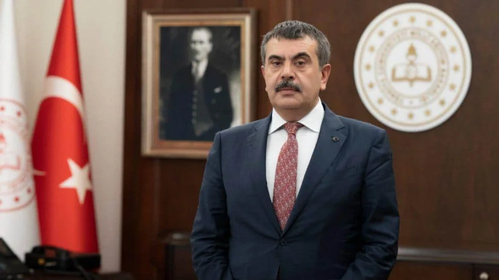 YUSUF TEKİN: ''MEDYA ANLAMSIZ BÜYÜTTÜ''