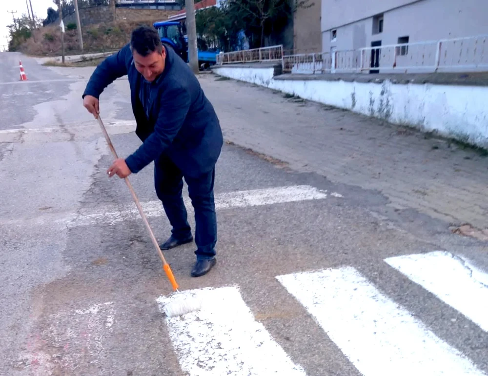 BOLAYIR’DA YAYA GEÇİDİ ÇİZGİLERİ YENİLENİYOR