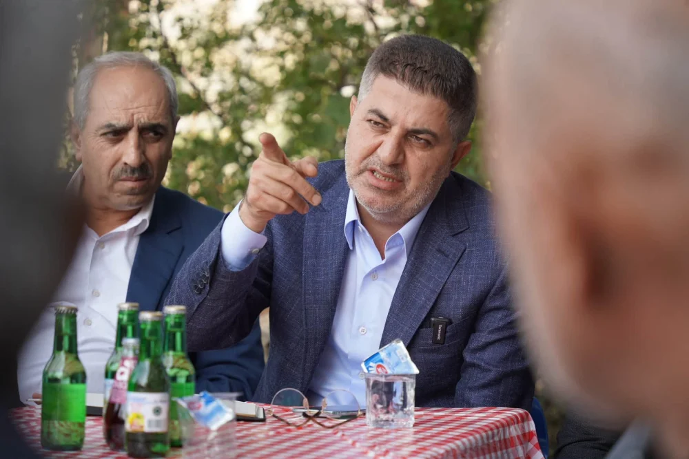 MİLLETVEKİLİ DOÇ. DR. İSHAK ŞAN’IN KATILIMIYLA KÖMÜR, BÖLÜKYAYLA VE KÂHTA’DA İSTİŞARE VE ZİYARET PROGRAMLARI